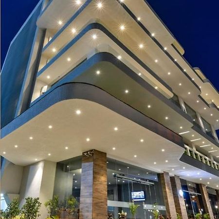 Afc Hotel אינדורה מראה חיצוני תמונה